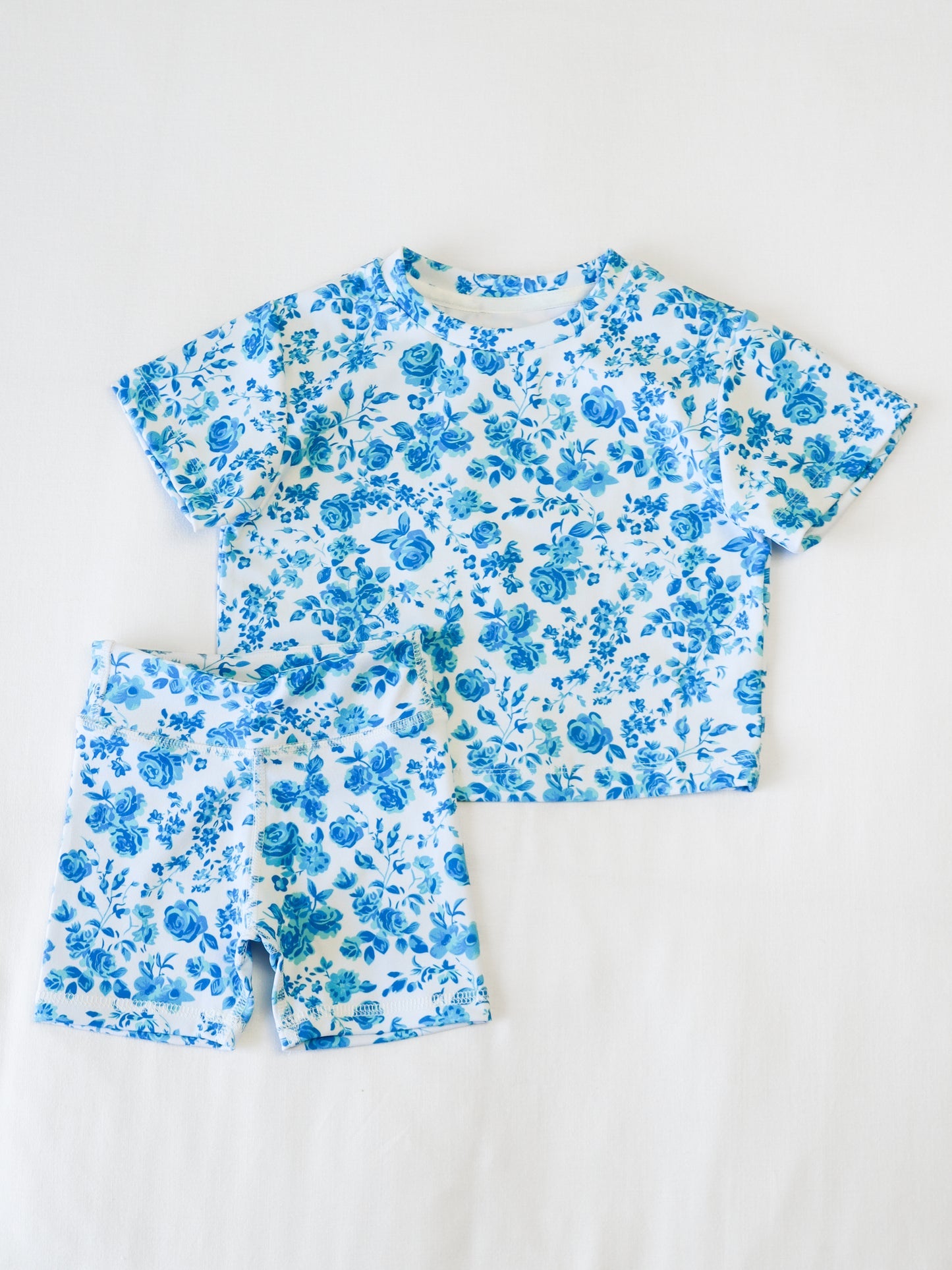 custom moq 3 cute blue flowers short sleeve shorts girls set