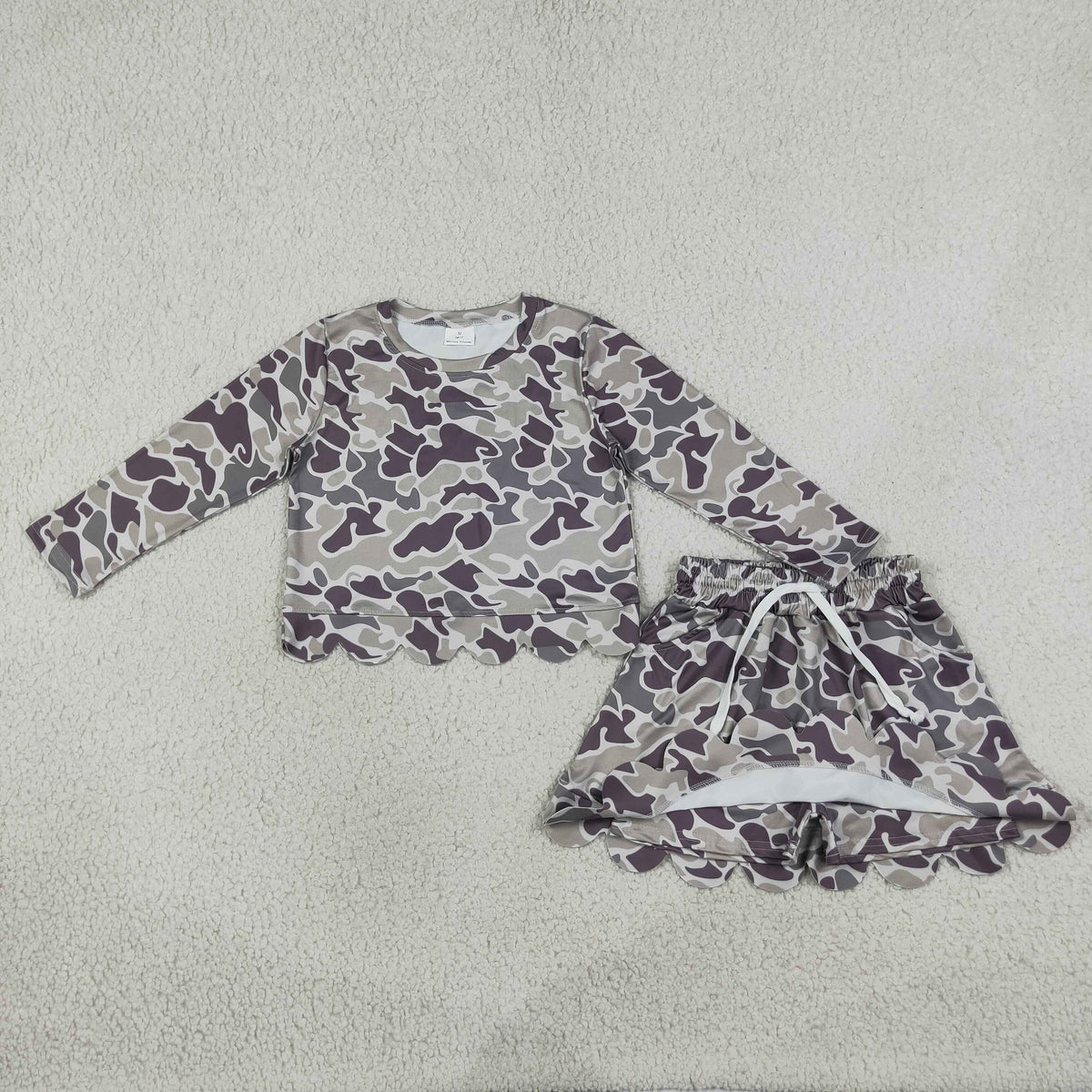 GLD1614 Scallop Hunting Camo Long Sleeve Skorts Girls Set