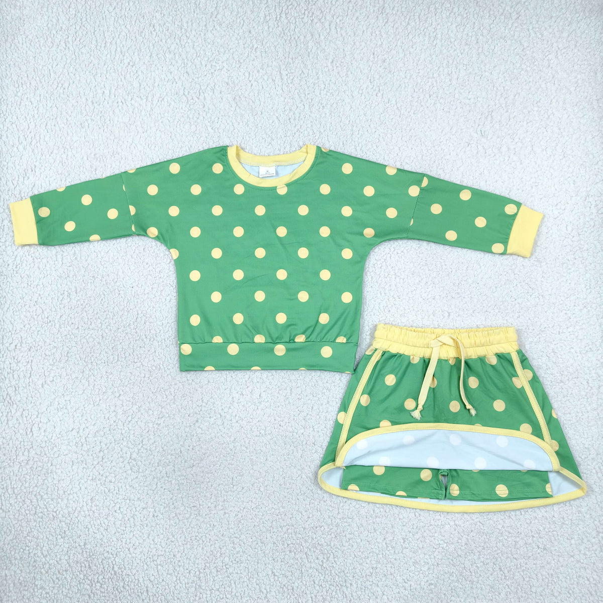 GLD1764 Yellow Dot Green Long Sleeve Shorts Girls Set