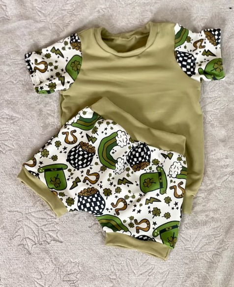 preorder BSSO0329 Saint Patrick green short sleeve rainbow hat shorts boys set