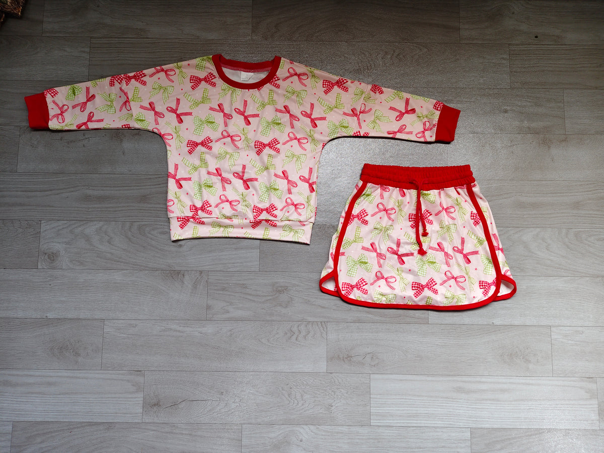 preorder Samples GLD1774 Christmas Red Green Bows Long Sleeve Skorts Girls Set