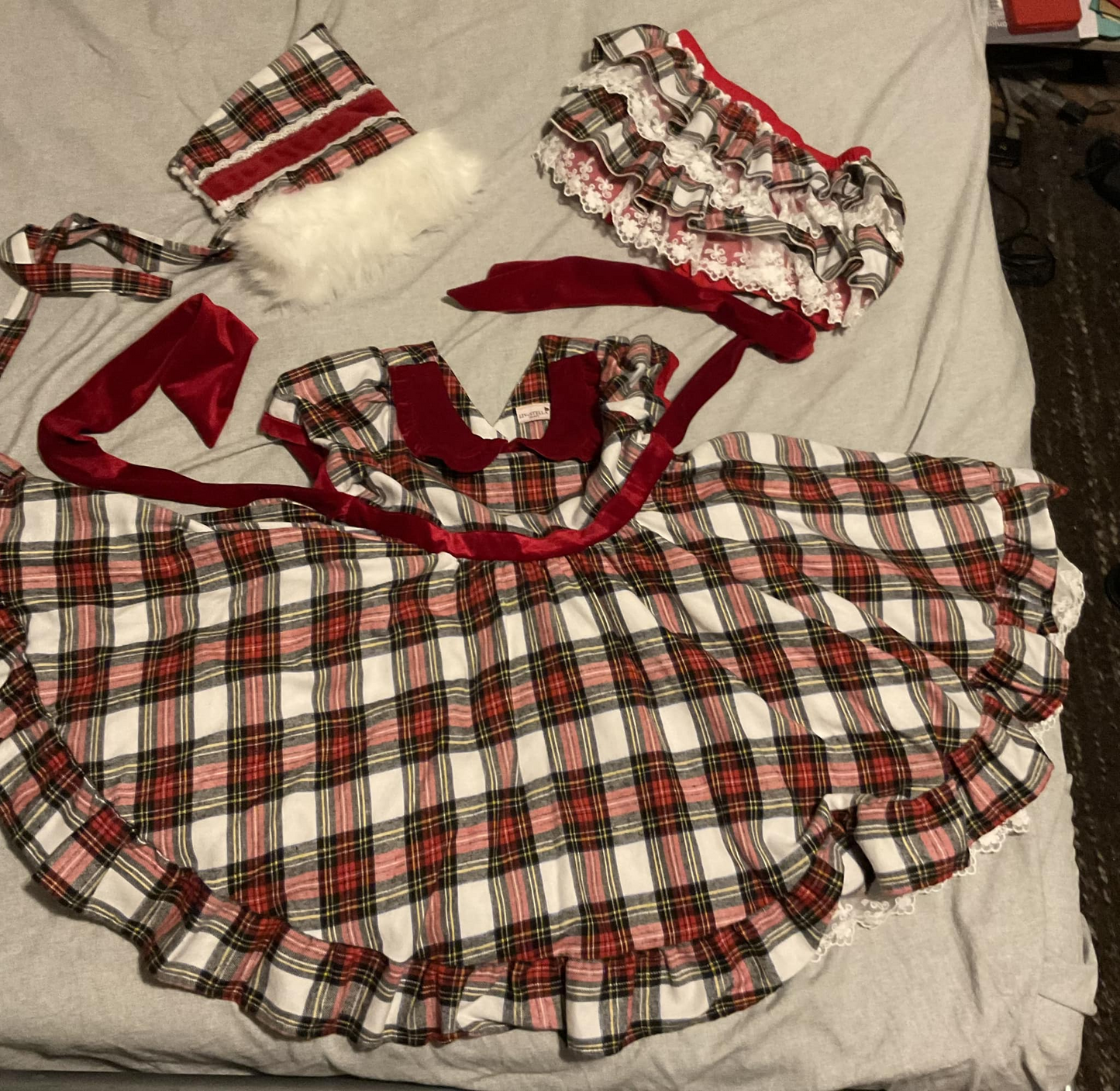 Preorder GSD1423 Christmas red green checkered short sleeve girls dress