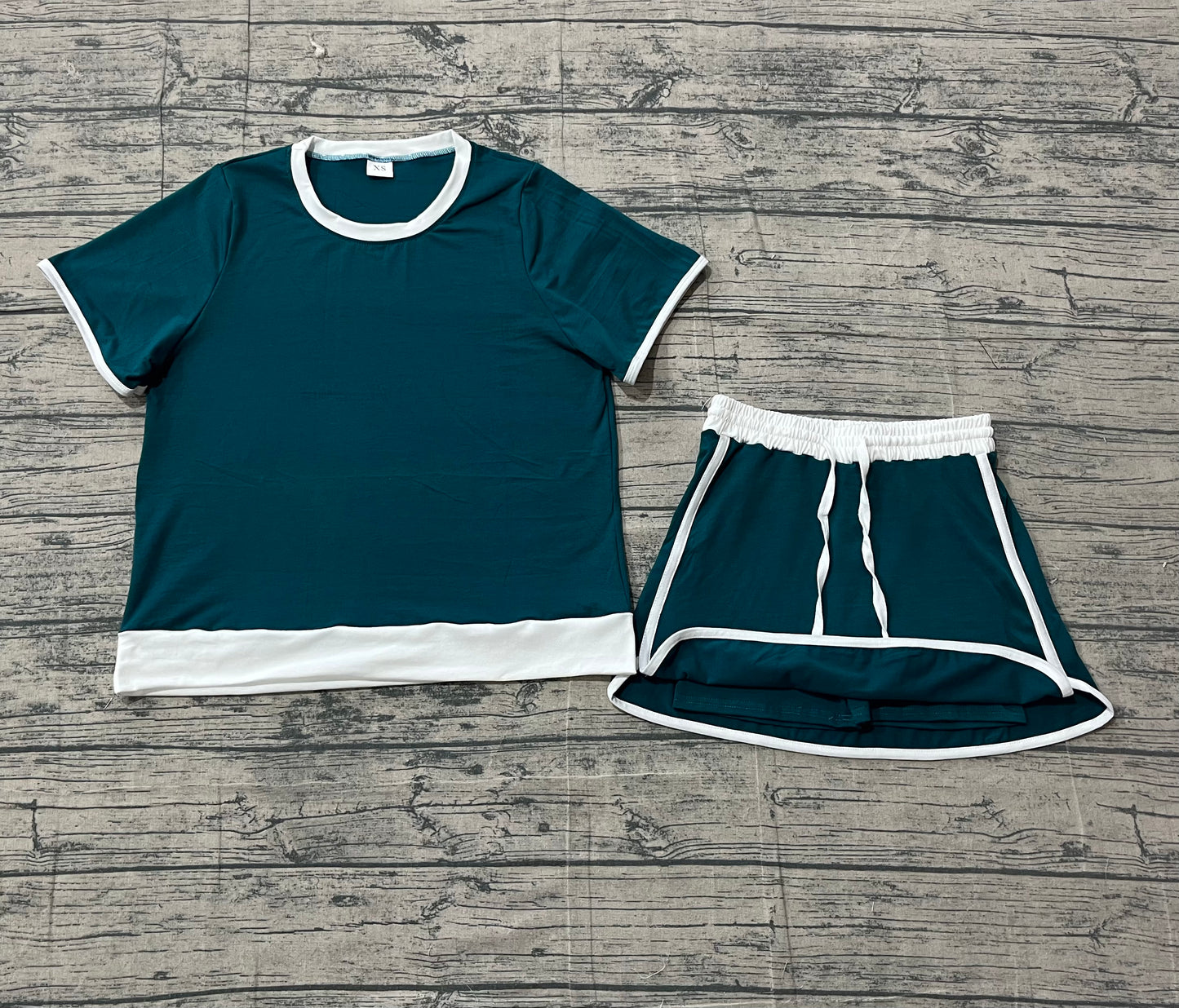 preorder Samples GSD3673 Green Short Sleeve Skorts Adult Women Set