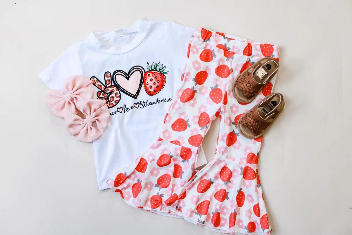 preorder GSPO1572 peace love strawberry short sleeve cute pink flowers pants girls set
