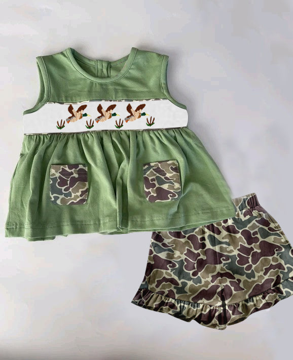 preorder GSSO2193 hunting mallard duck green pockets sleeveless camo shorts girls set