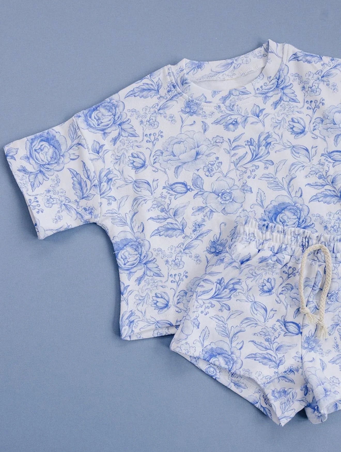 preorder GSSO3809 Blue Flowers Short Sleeve Shorts Girls Set