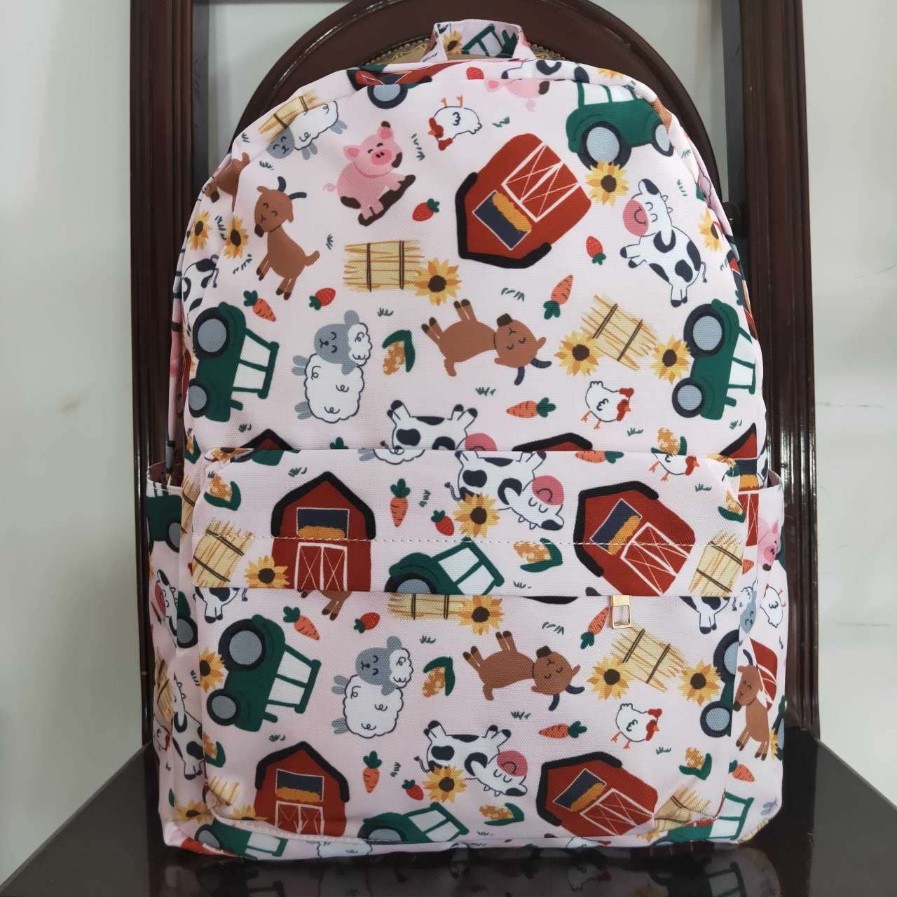 BA0141 Farm house animals bag