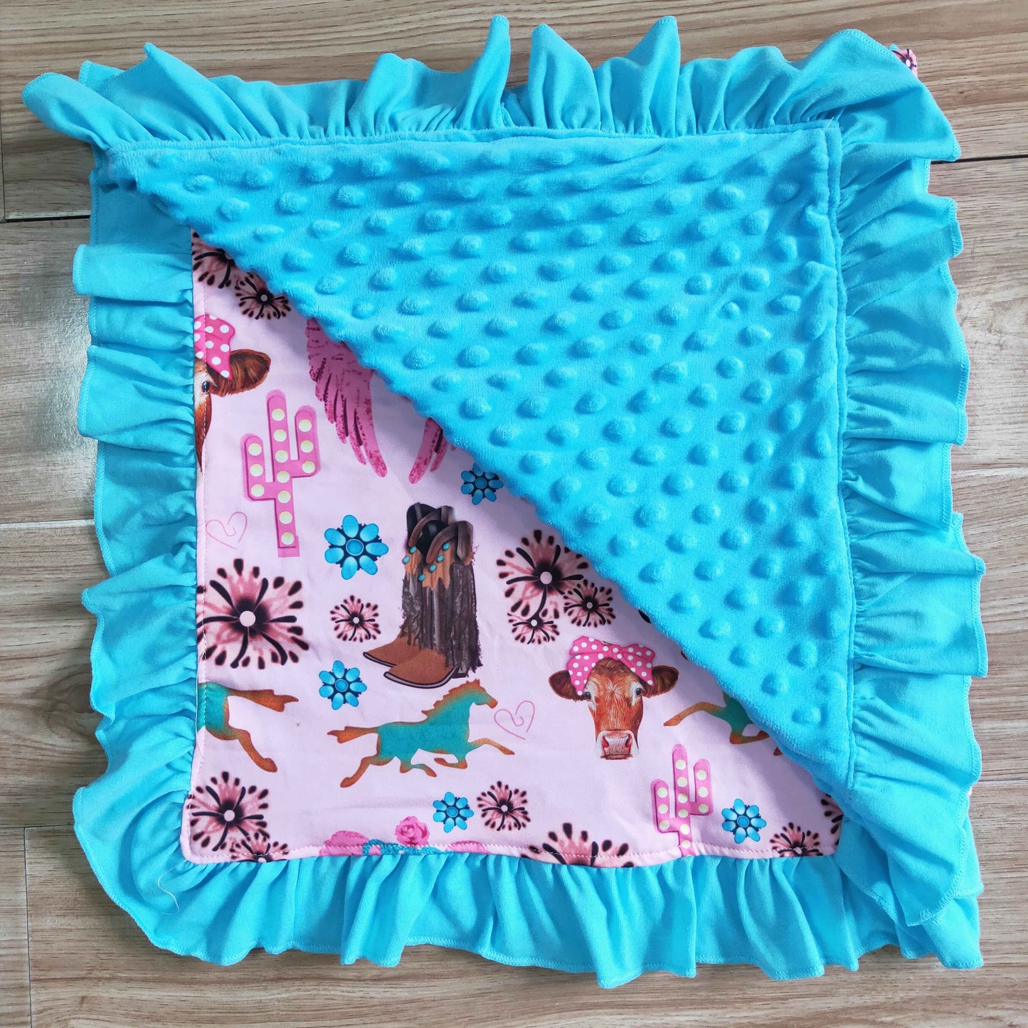 BL0009 Boots Western Cow Blanket