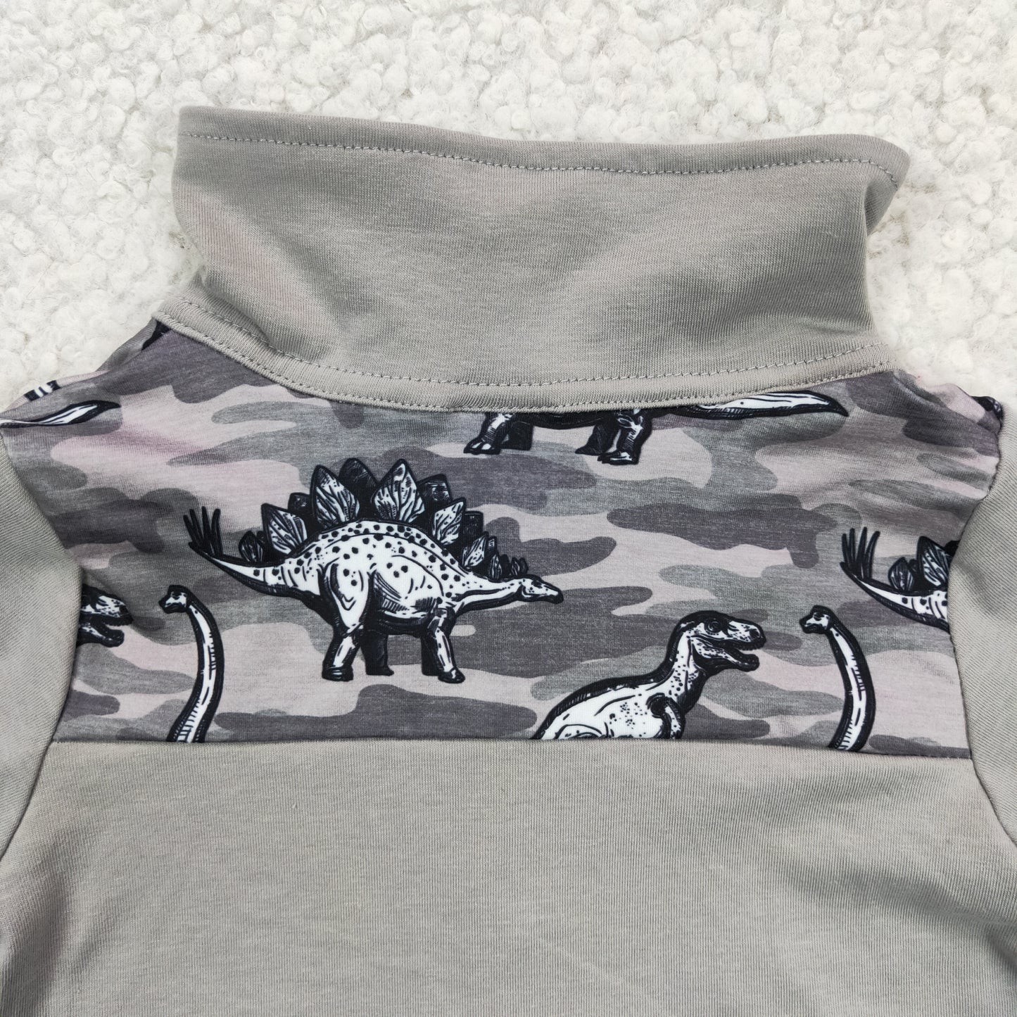 BT0106 Grey Dinosaur Camo Boys Pullover