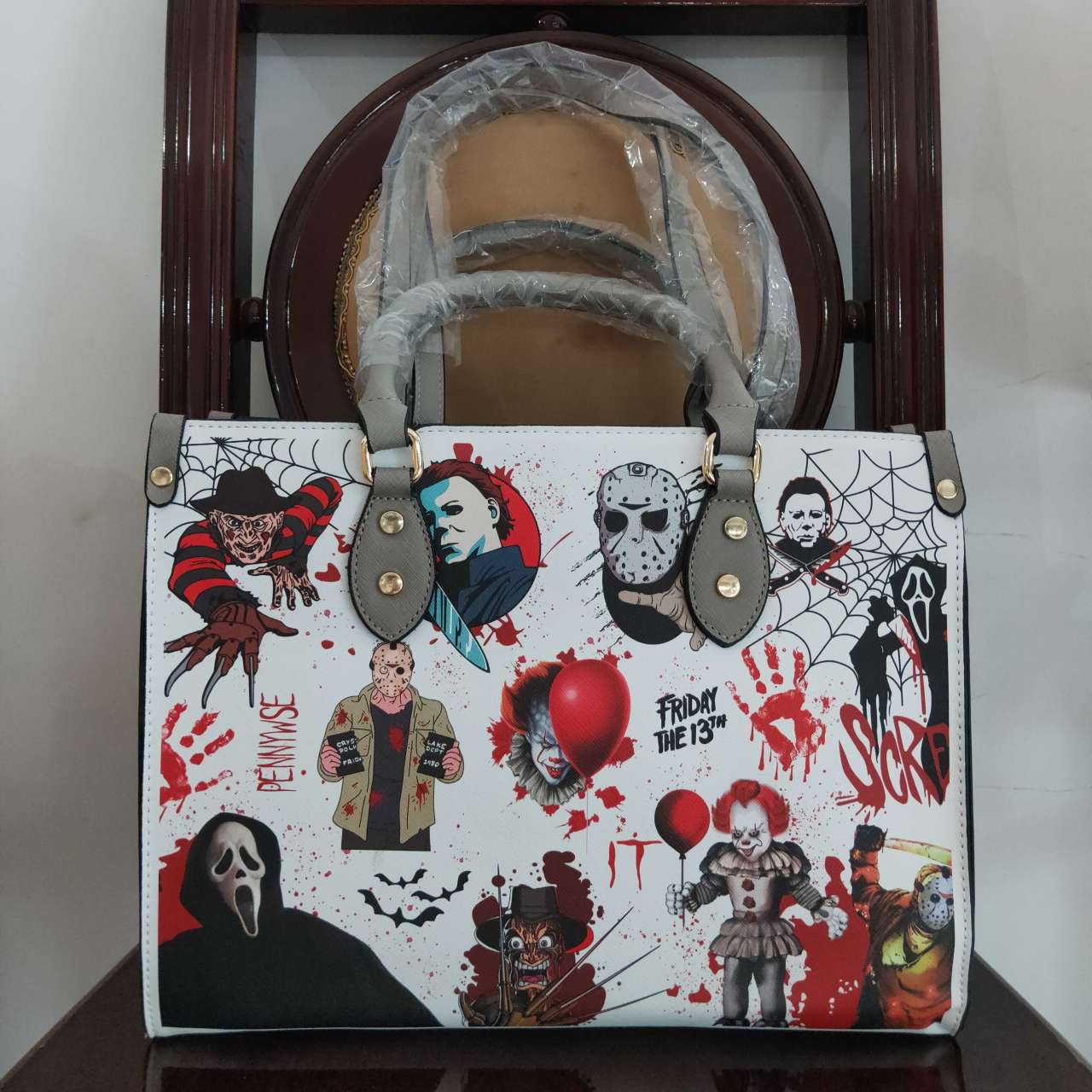 BA0136 Halloween clown white handmade bag