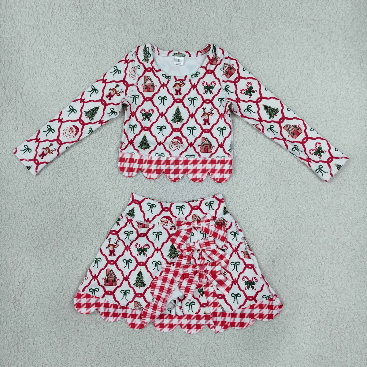 GLD1676 Yoga Scallop Christmas Santa Bows Long Sleeve Bows Skorts Girls Set