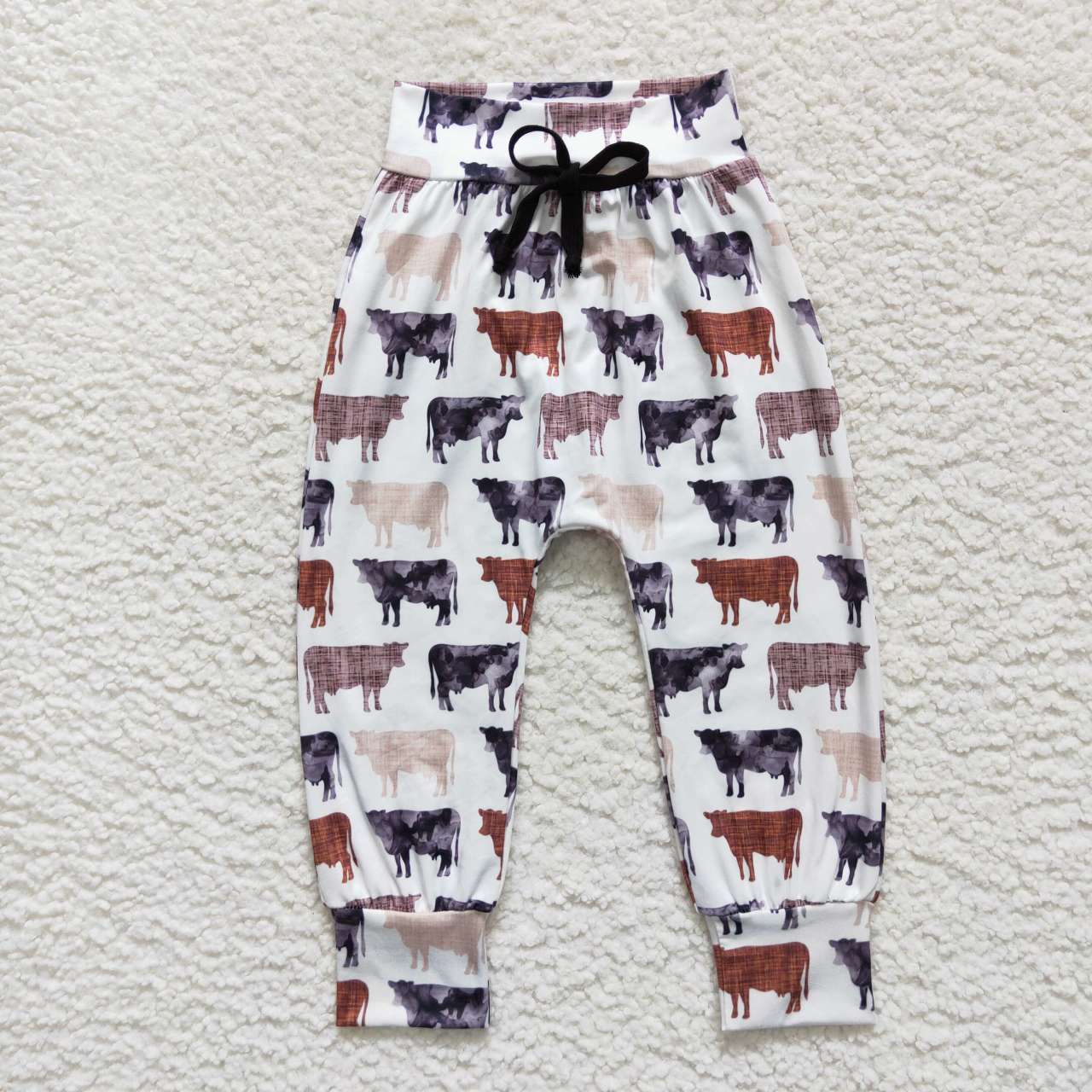 P0272 Farm cow white boys pants whit hat