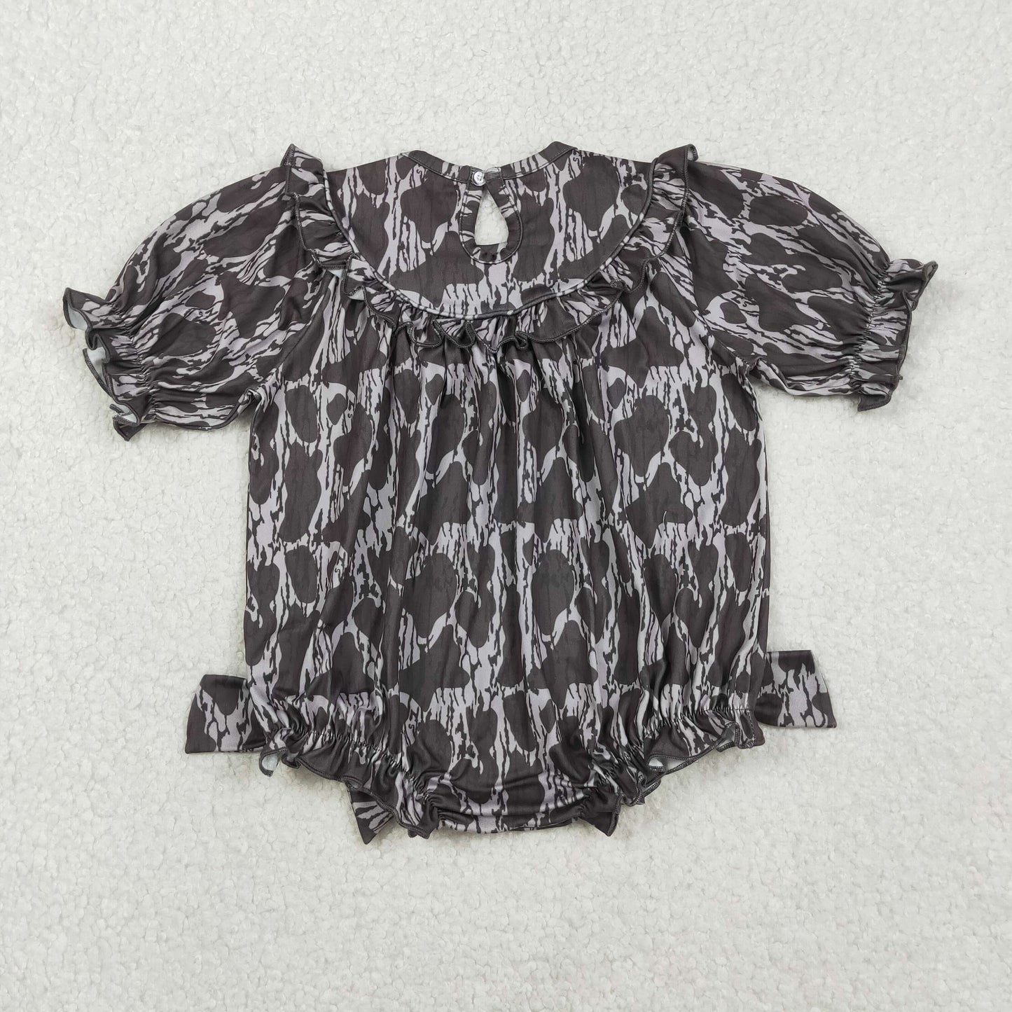 Embroidery LR2727 hunting camo mama's bestie short sleeve girls romper