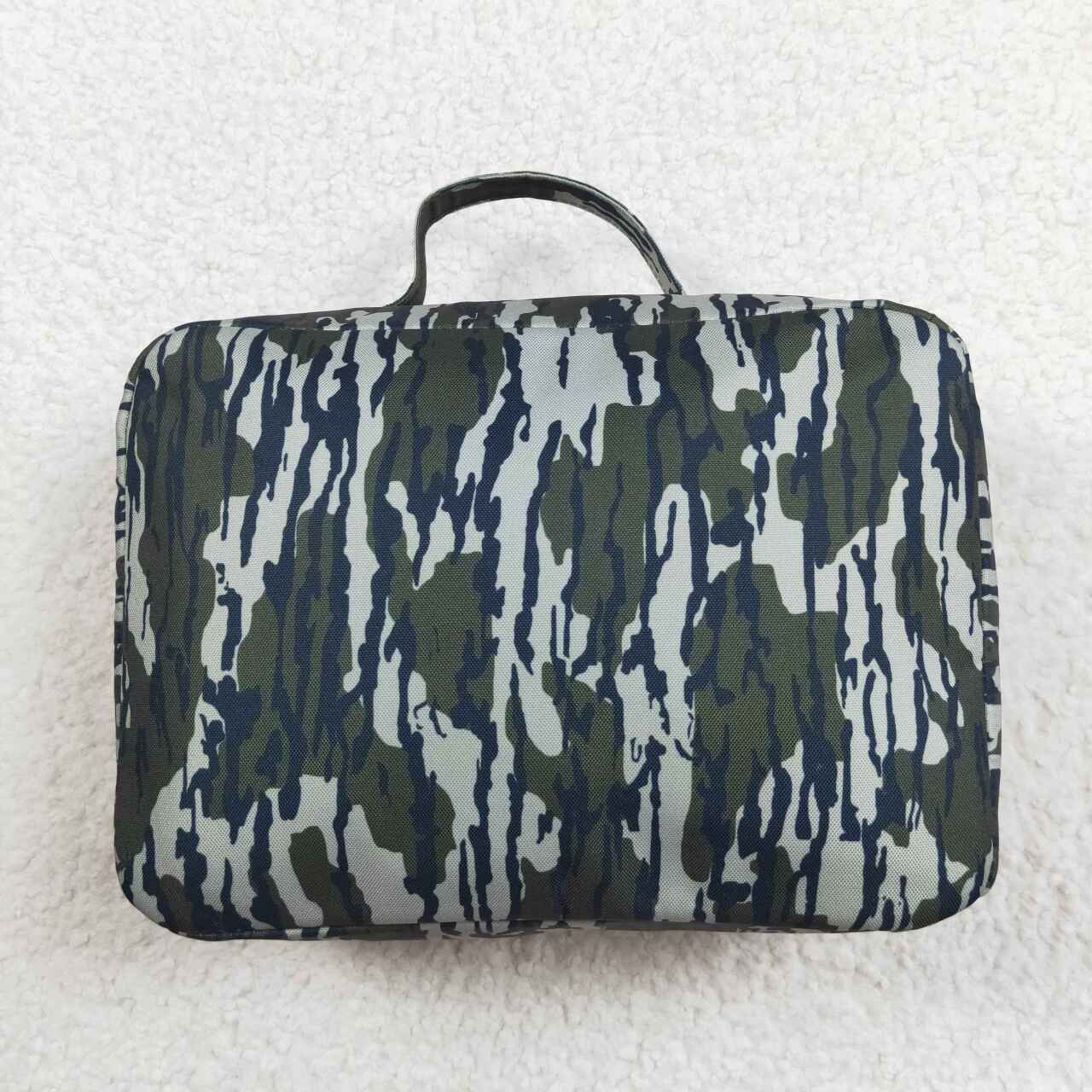 BA0228 green camo lunch bag