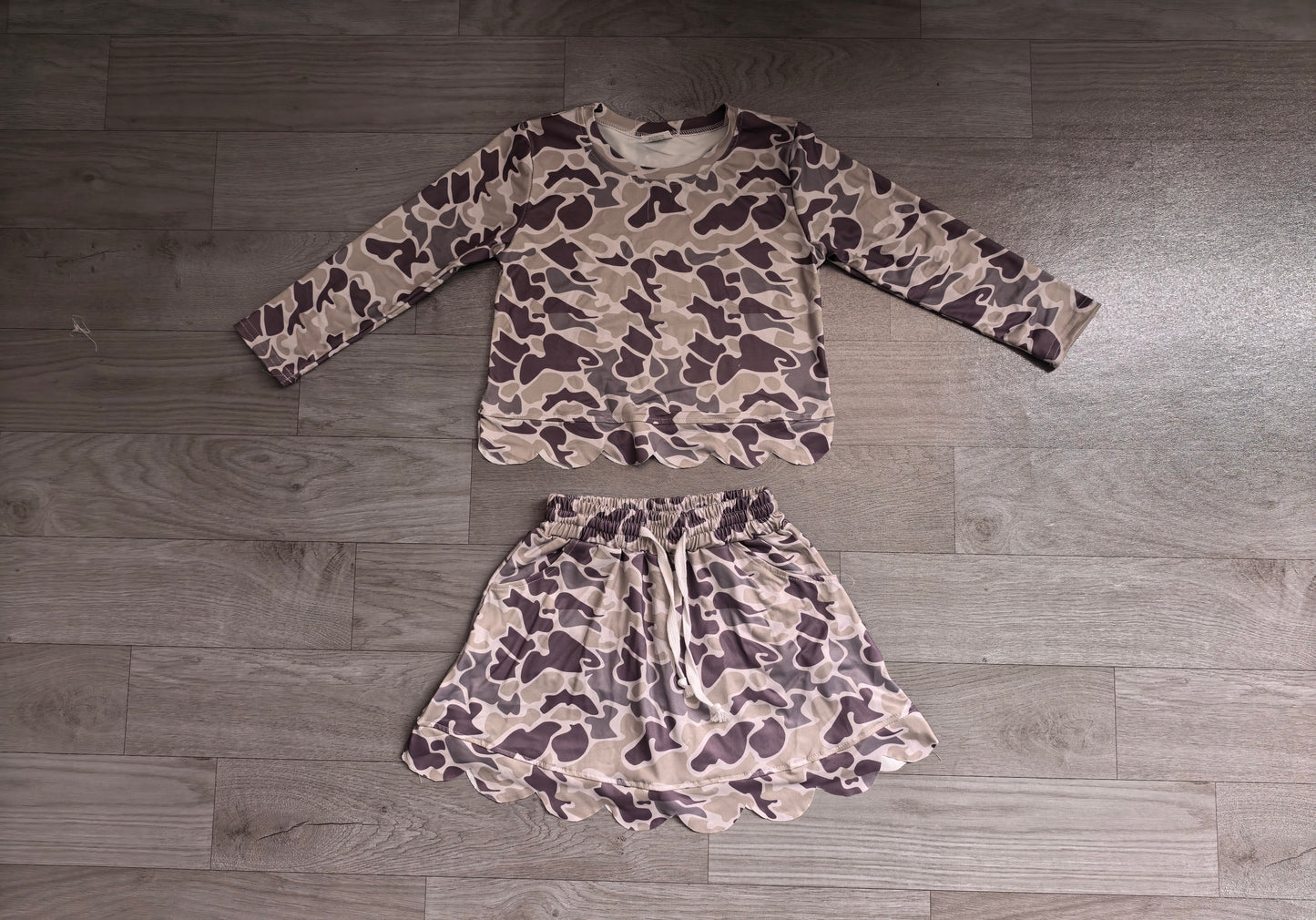 preorder GLD1614 Scallop Hunting Camo Long Sleeve Skorts Girls Set