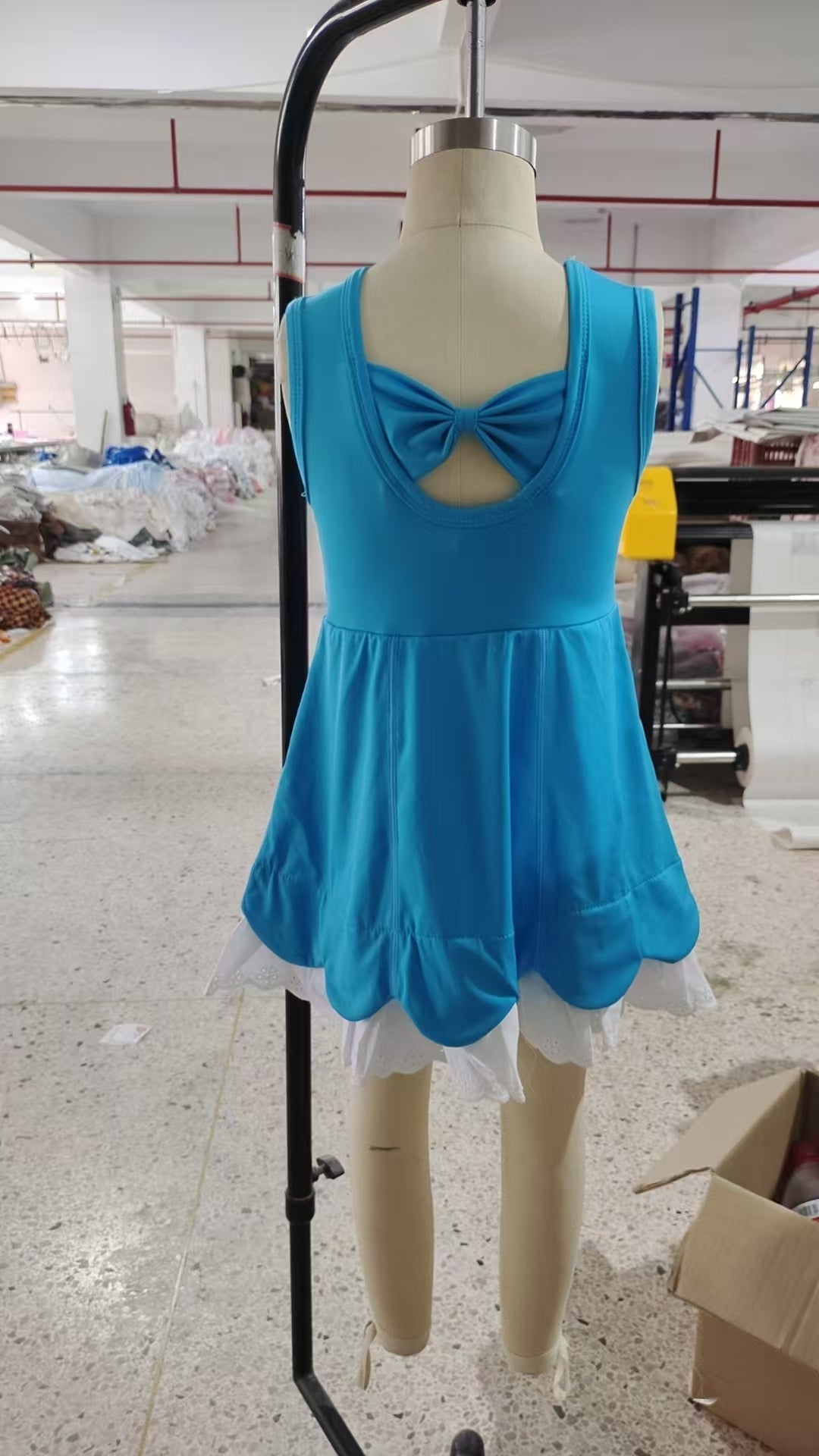 GSD2680 yoga blue sleeveless girls dress with lace