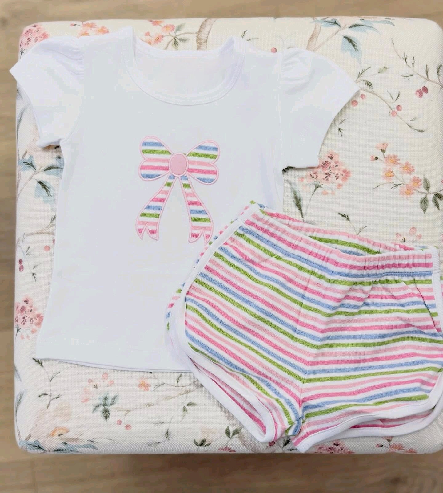 preorder GSSO3635 Bow Short Sleeve Rainbow Striped Shorts Girls Set