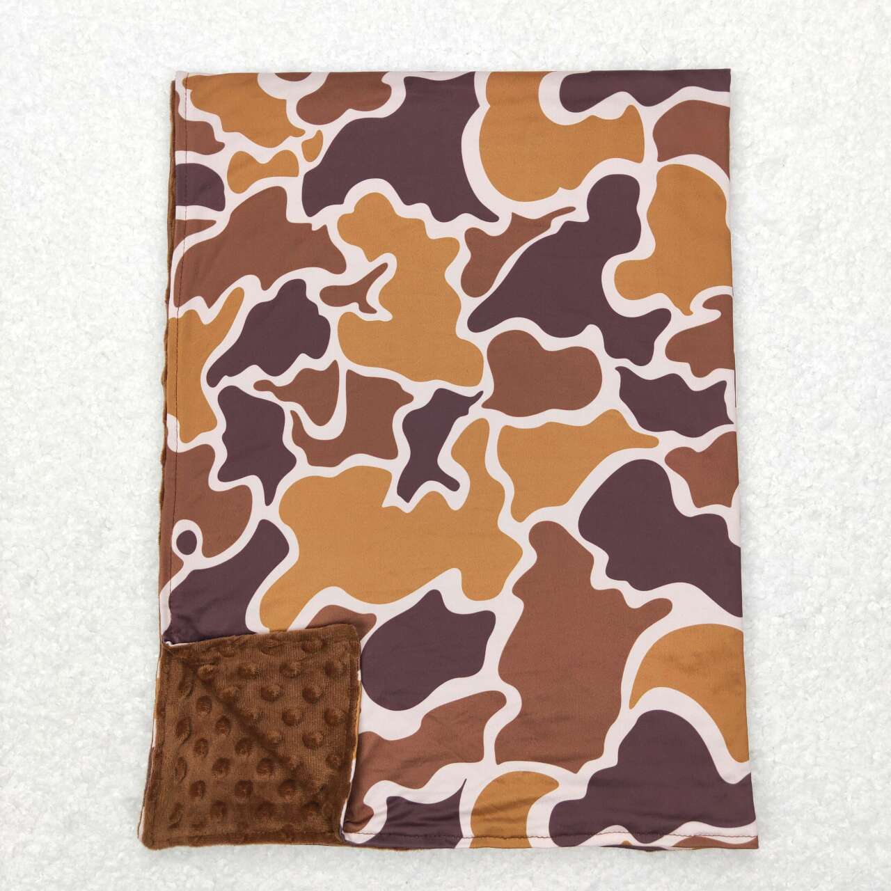 BL0109 Brown camo baby blanket