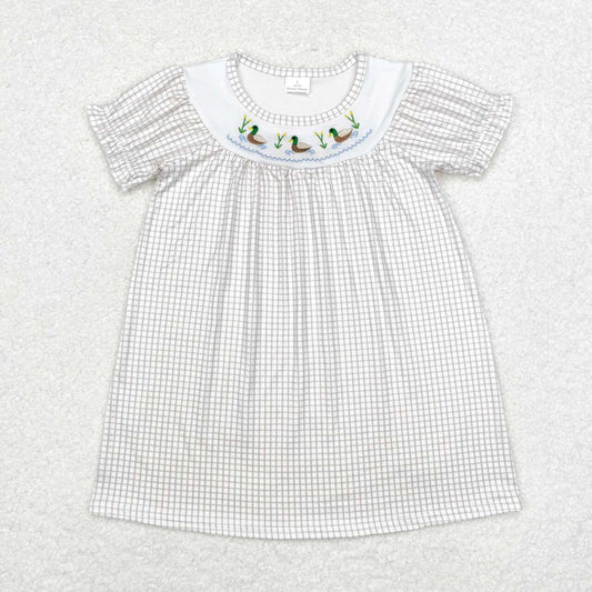 GSD1410 embroidery mallard duck khaki checkered short sleeve girls dress