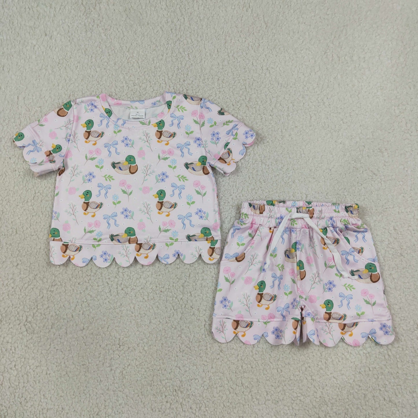 GSSO3737 Scallop Mallard Duck Bows Short Sleeve Shorts Girls Set