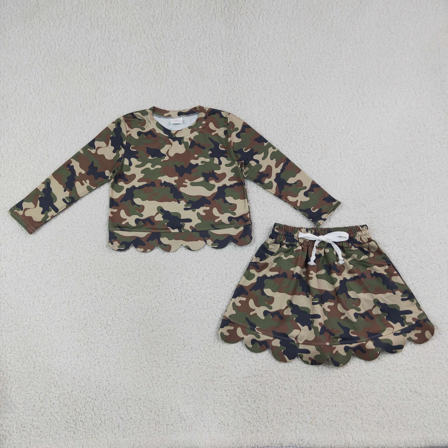 GLD1620 Scallop Hunting Camo Long Sleeve Skorts Girls Set