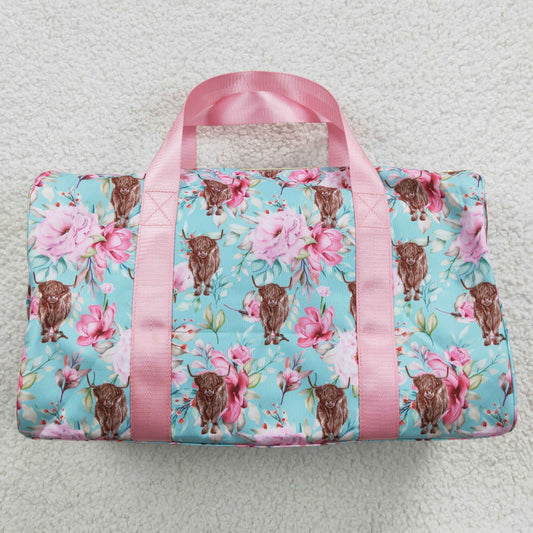 BA0084 Highland Cow Flowers Blur Fashion Bag