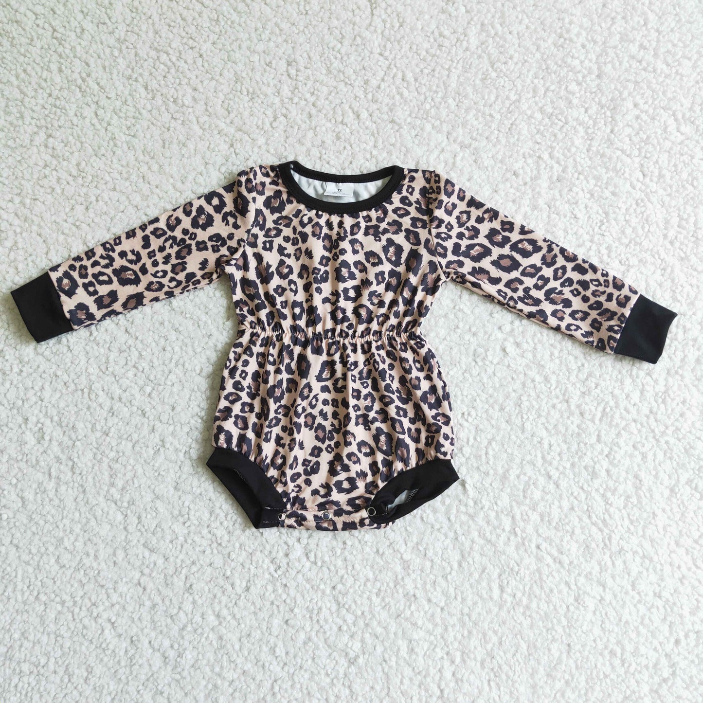 $5.5 LR0108 Leopard Print Bummies Set